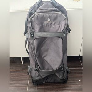 Eagle Creek Gray Travel Soft-case Rolling Suitcase